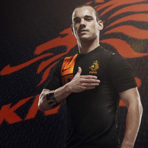 开云体育平台-穆古鲁扎与鹰眼革命，当网球新规将中国队推向争议漩涡，鹰眼新规激战，穆古鲁扎背后，中国队陷争议漩涡