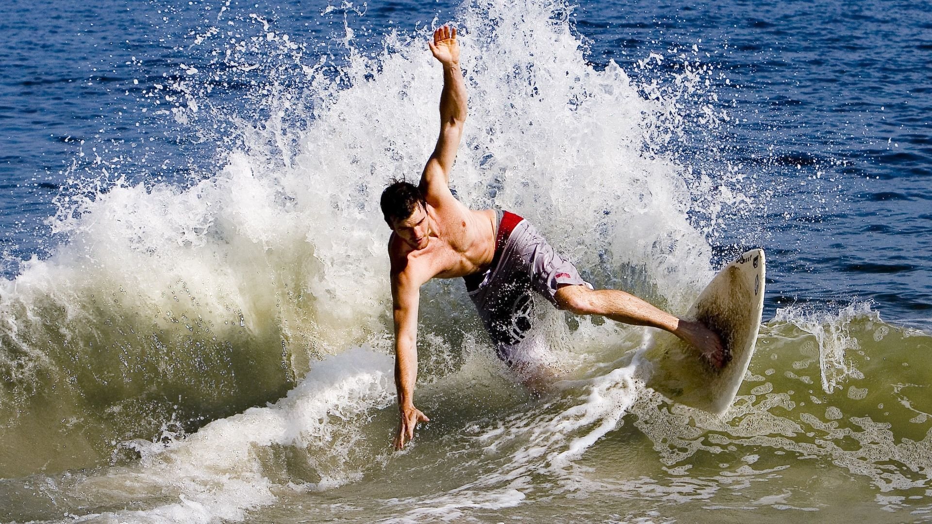 梅西跨界爆冷击败雄鹿，赛事新规引爆全场狂欢！跨界爆冷！梅西新规首秀引爆全场狂欢